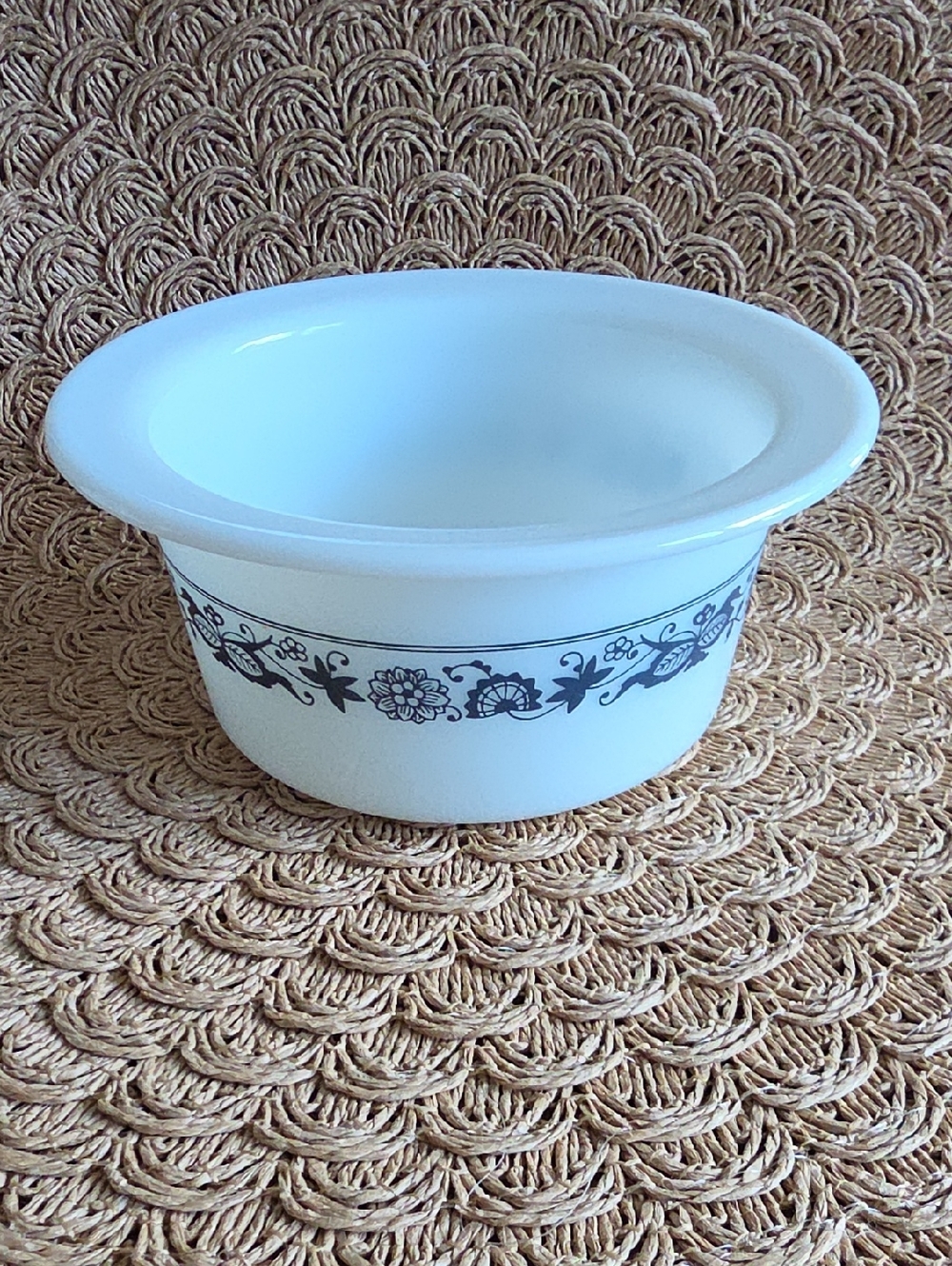 Vintage Pyrex White Milk Glass With "Old Town Blue" Pattern Butter Dish Tub